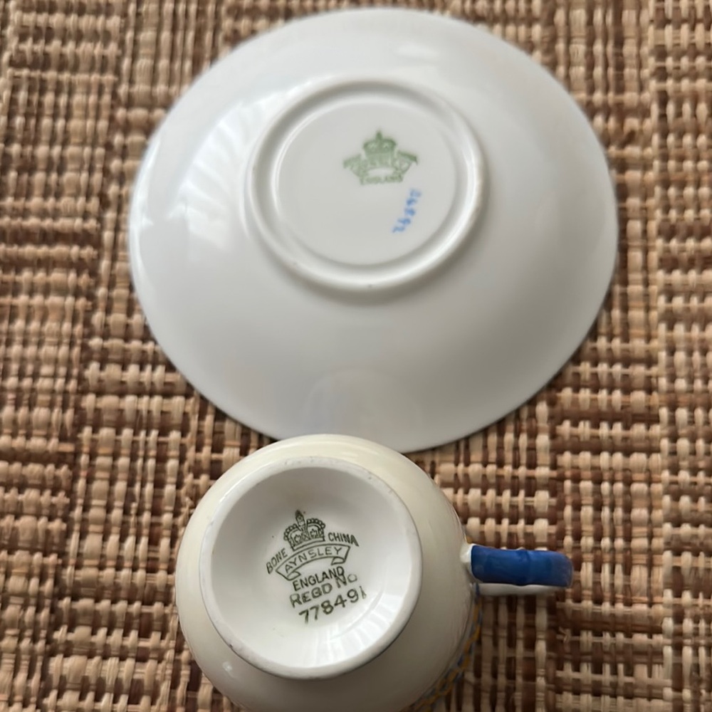 Royal Vale Bone China Teacup and Saucer Set